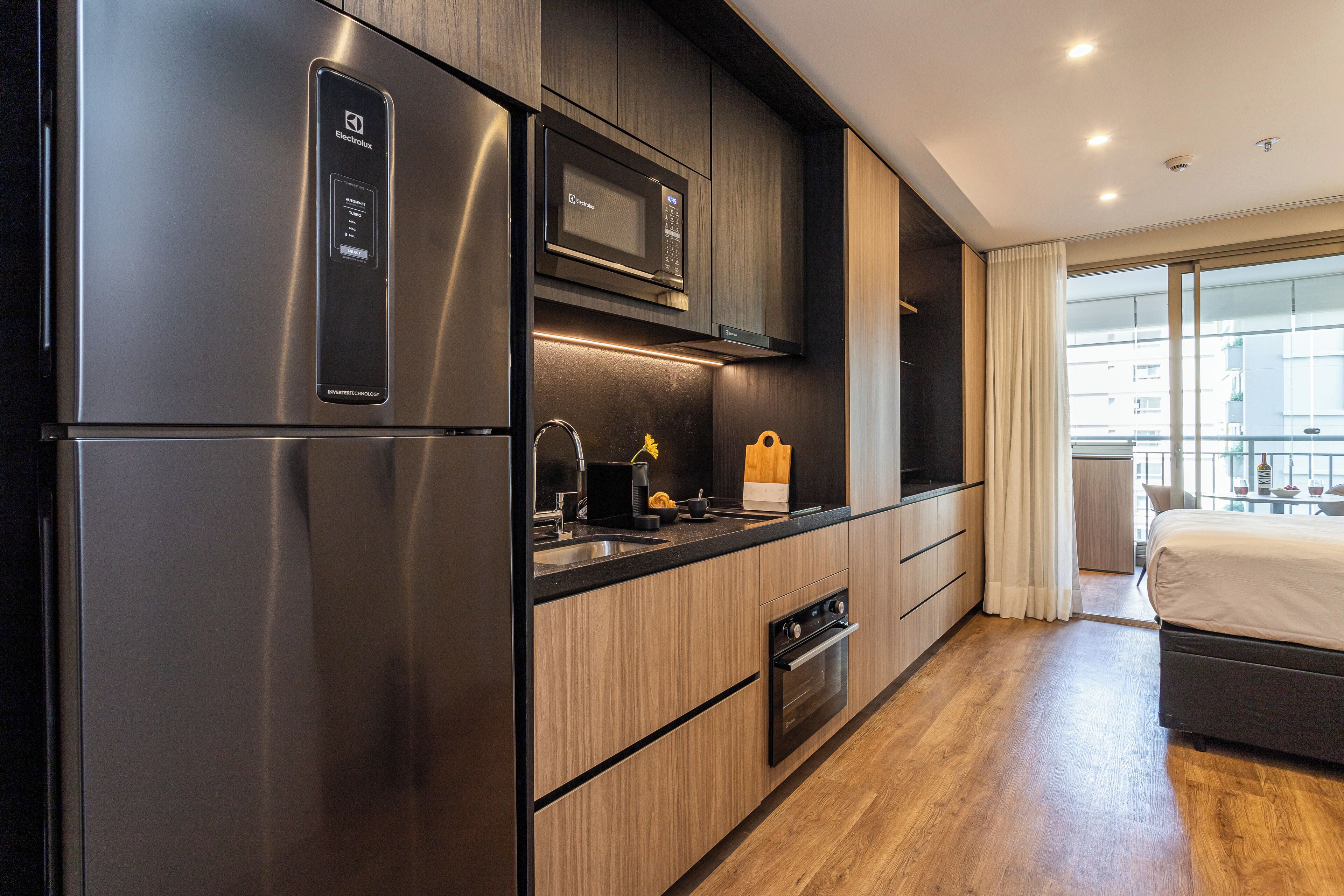 Design Studio | Private kitchen | Fridge, microwave, stovetop, coffee/tea maker