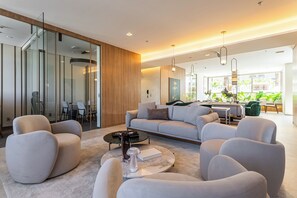 Smart TV de 40 pulgadas con canales digitales