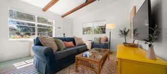 Bright Bay Hideaway • Springs • Pets Welcome