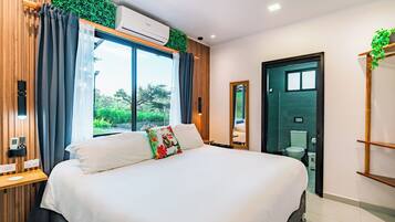 Apartment Alba 1 | Premium bedding, in-room safe, laptop workspace, blackout curtains