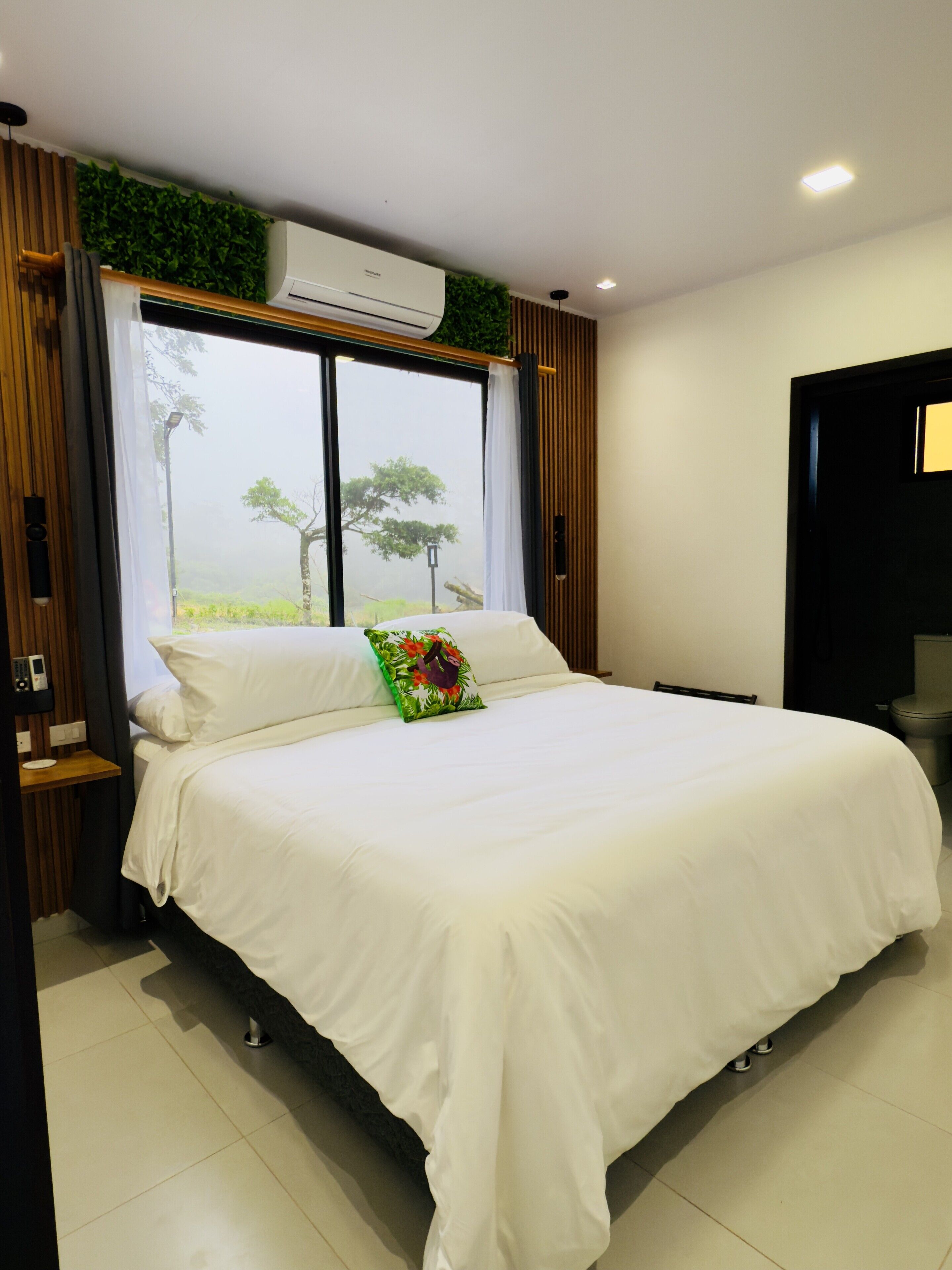 Căn hộ Deluxe | Bộ đồ giường cao cấp, két bảo mật tại phòng 