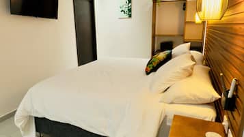 Apartment Bella 3 | Premium bedding, in-room safe, laptop workspace, blackout drapes