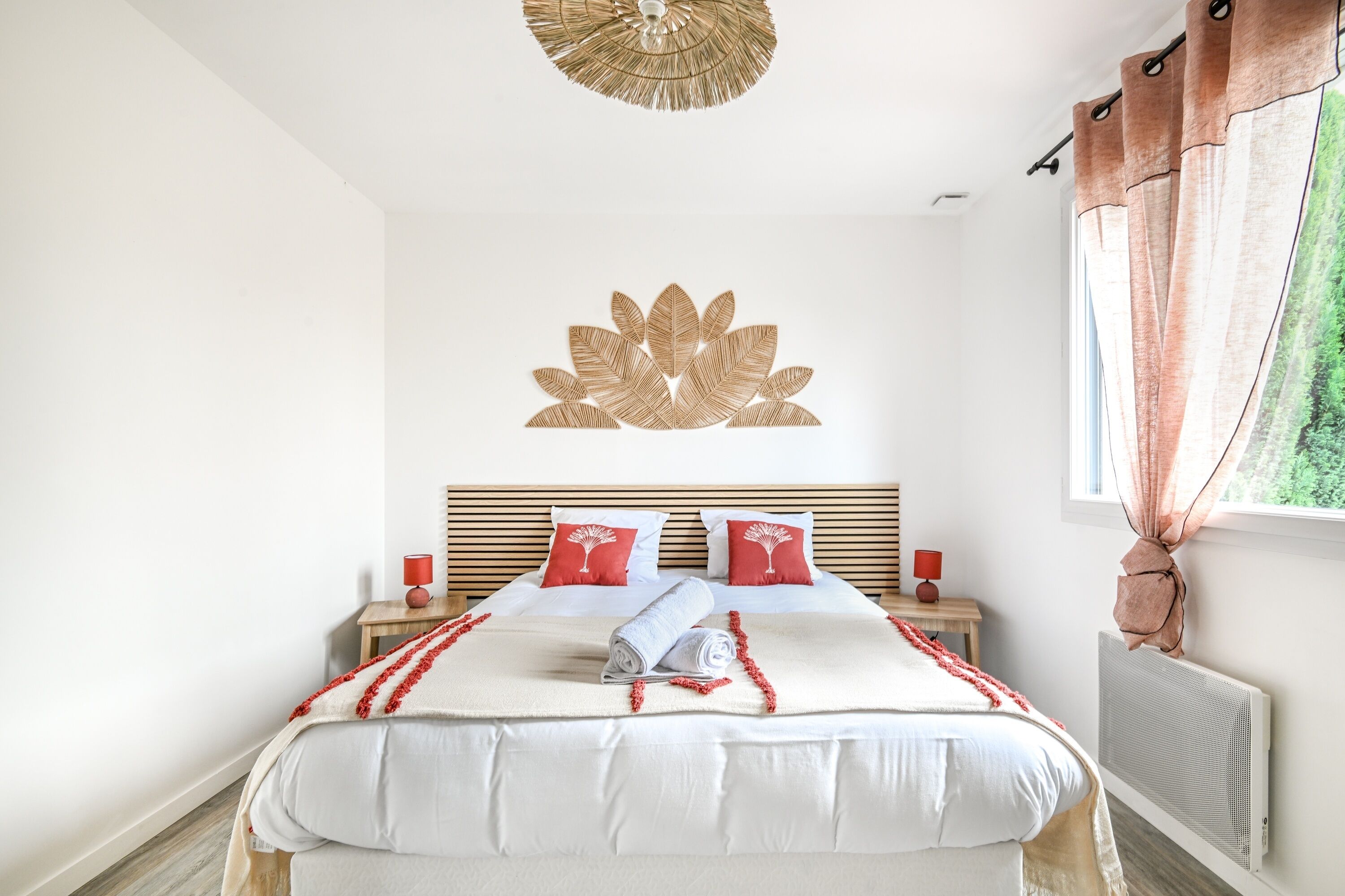 5 chambres, fer et planche à repasser, Wi-Fi gratuit, draps fournis