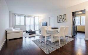 Living area - NYC Luxe Rentals  (New York)