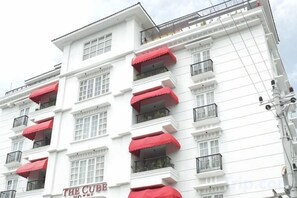 Unclassified image, 2 of 33, button - The Cube Hotel Malioboro, Azana Hotels Collection (Mantrijeron)