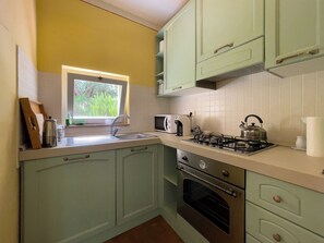 Villa, meerdere slaapkamers, roken, privézwembad | Interieur