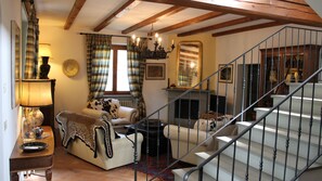 Villa, Mehrere Schlafzimmer, Raucher, eigener Pool | Wohnzimmer