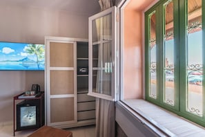 Deluxe Double Room, City View | In-room safe, laptop workspace, soundproofing, iron/ironing board