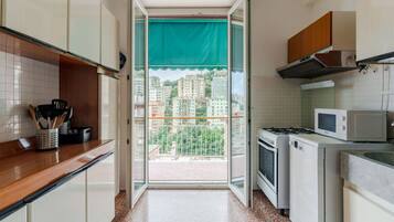 Fridge, microwave, dishwasher