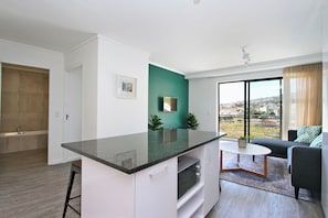 Departamento, 2 habitaciones | Área de sala de estar