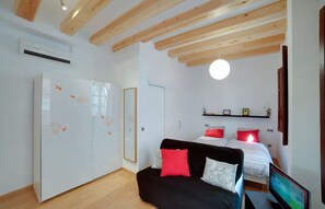1 chambre, fer et planche à repasser, Wi-Fi
