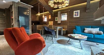 Luxury 3 bedrooms, 2 bath duplex with open fireplace
