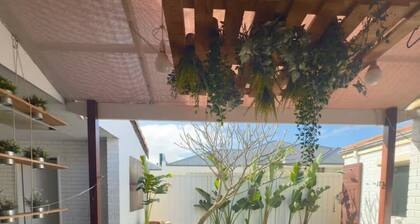 Family Beach House! Pet Friendly, Close to Parks!