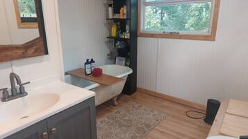 Towels, soap, toilet paper