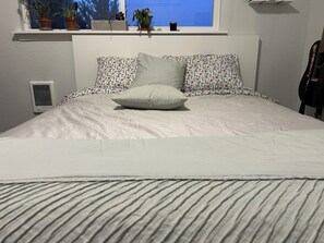 3 habitaciones, tabla de planchar con plancha y wifi gratis 