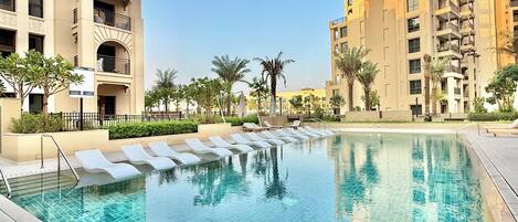 Outdoor pool, a heated pool