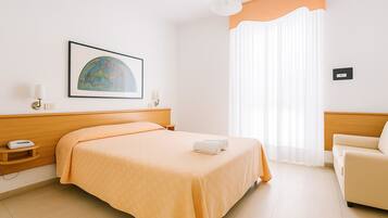 In-room safe, free WiFi