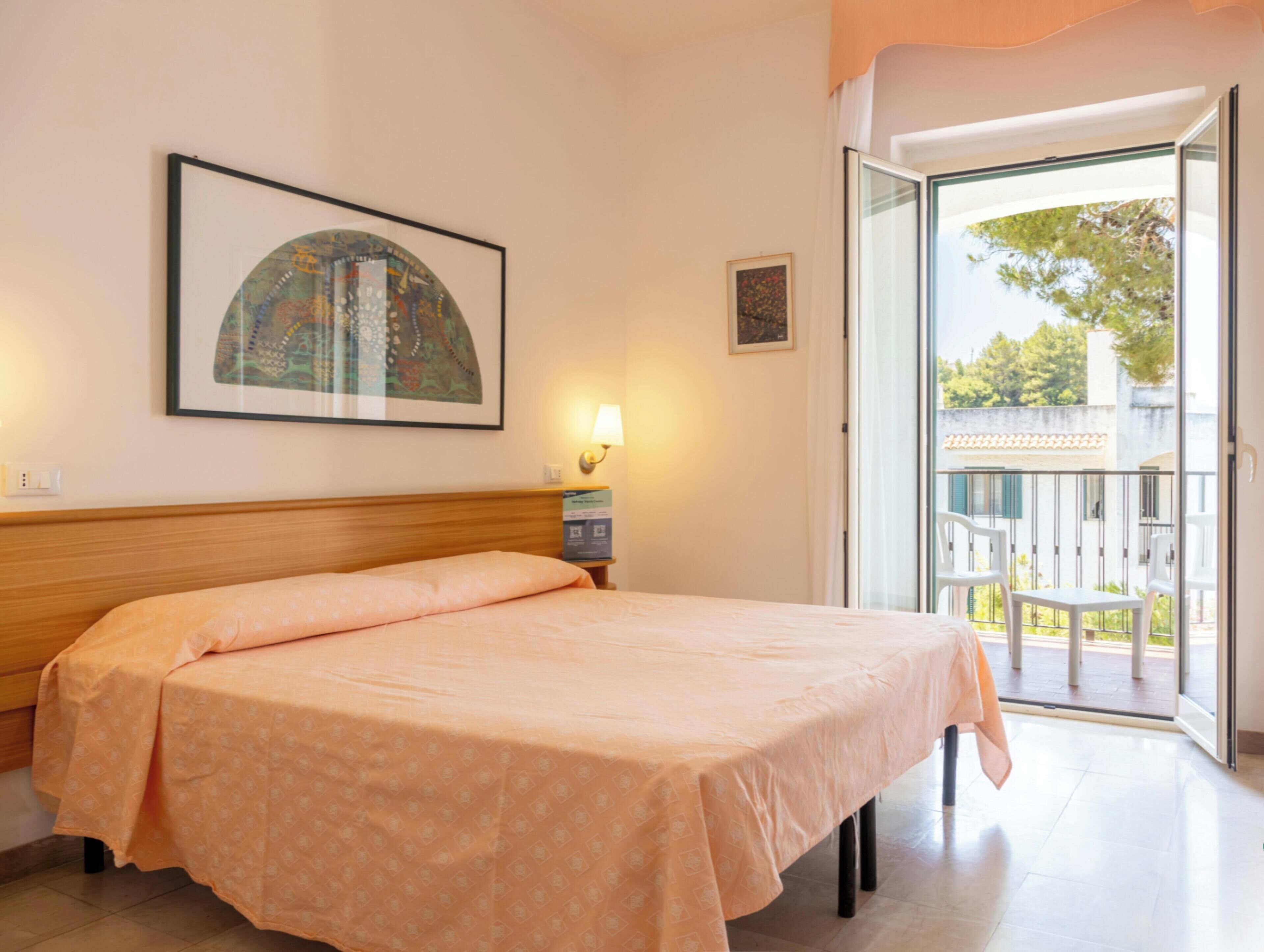 Triple Room | Minibar, in-room safe, free WiFi, bed sheets