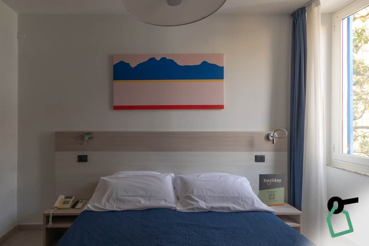 Doppelzimmer | Zimmersafe, Babybetten, kostenloses WLAN, Bettwäsche