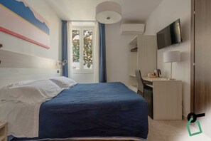 Doppelzimmer | Zimmersafe, Babybetten, kostenloses WLAN, Bettwäsche