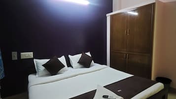 2 dormitorios, escritorio, tabla de planchar con plancha y wifi gratis