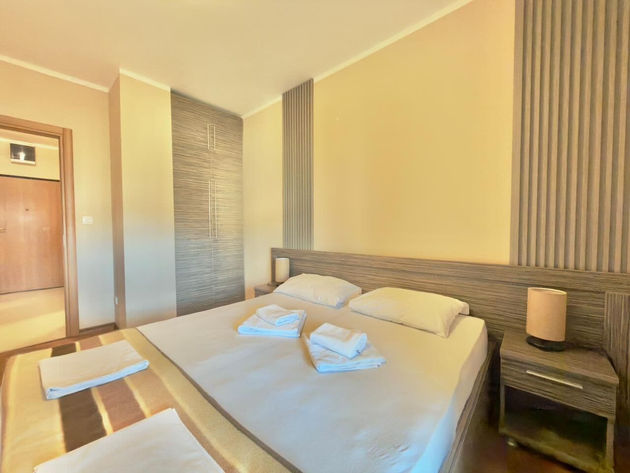 Appartement Classique, vue partielle sur la mer | Bureau, espace de travail pour ordinateur portable, Wi-Fi gratuit