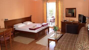 Comfort Studio, Balcony, Partial Sea View | Desk, laptop workspace, free WiFi
