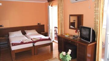 Comfort Studio, Balcony, Partial Sea View | Desk, laptop workspace, free WiFi