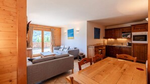 Unclassified image, 2 of 3, button - Apartment in Les Allues Near Olympe Lift (Les Allues)