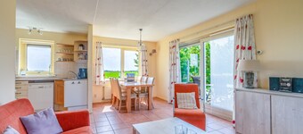 Modern and Attractive 5-person Holiday Home