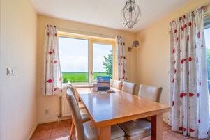 House | Dining