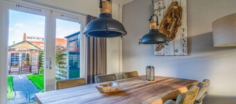 Modernly Furnished Holiday Home for 5 People in De Koog