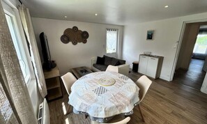 Interior - 1202 - Cozy One-bedroom Apartment for Your Vacation in Saint-alban (Saint-Alban)