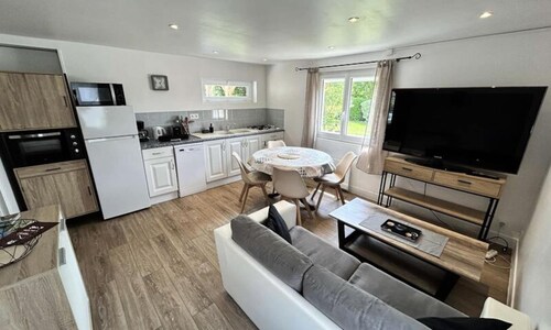 1202 - Cozy One-bedroom Apartment for Your Vacation in Saint-alban