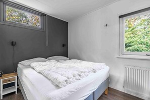 Bungalow | 4 dormitorios, mobiliario individual, ropa de cama