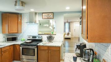 MikrovÄgsugn, ugn, spishÀll och diskmaskin