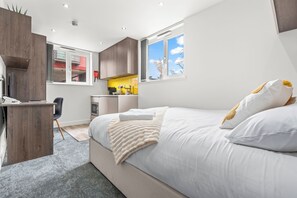 1 habitación, tabla de planchar con plancha, internet y ropa de cama 