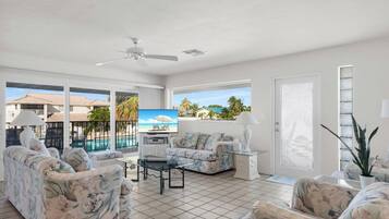 Smart TV, DVD player