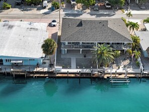 Exterior - Keys Breeze  2 Bedroom / 2 Bath Half Duplex with Dockage & Cabana Club Membership (Key Colony Beach)