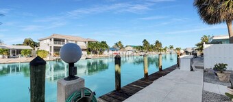Keys Breeze 2 Bedroom / 2 Bath Half Duplex with Dockage & Cabana Club Membership