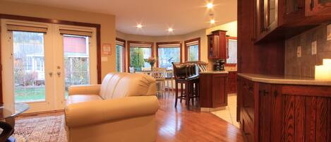 Televisión y chimenea