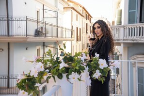 Comfort Double or Twin Room, 1 Queen Bed, Private Bathroom, City View | Terrace/patio