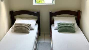Standard Twin Room, Garden View | Free WiFi