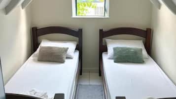 Standard Twin Room, Garden View | Free WiFi