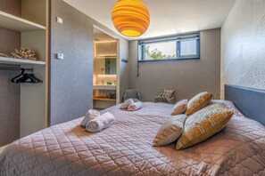 Villa - Modern, Luxurious and Sustainable Nature Villa (De Waal)