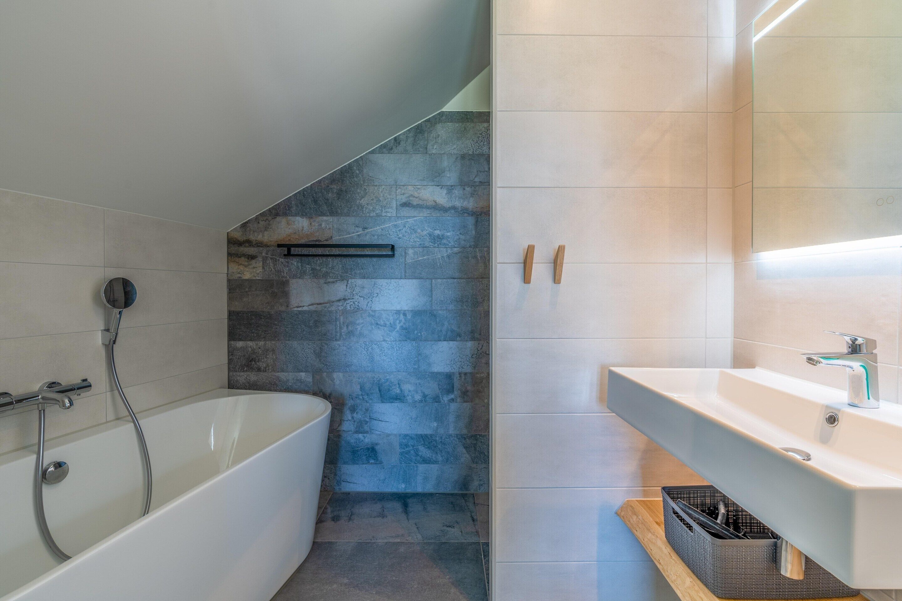 Villa | Bathroom | Bathtub