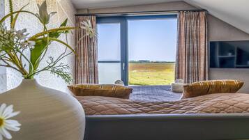 Villa | 4 bilik tidur, dilengkapkan perabot secara berasingan