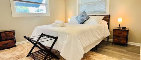 1 bedroom, iron/ironing board, travel cot, free WiFi