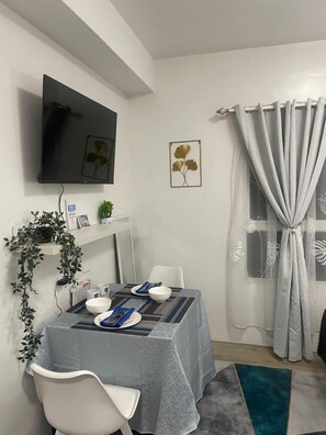 تناول الطعام