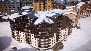 Exterior - 2 Rooms FOR 4 People With Bedroom With South West Facing Balcony (Les Belleville)